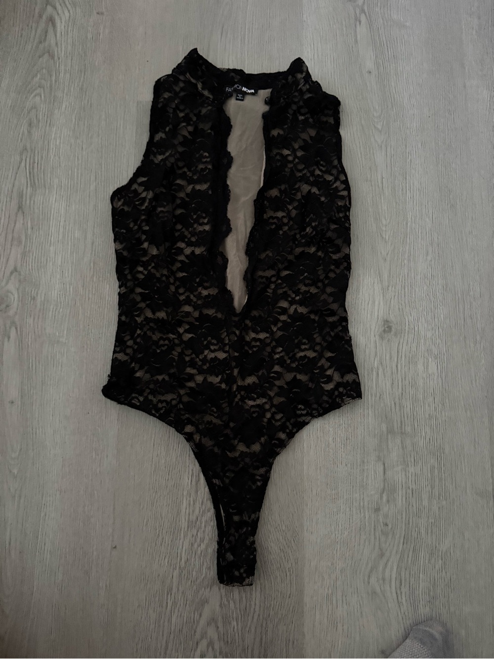 Fashion Nova Black Lace Plunge Sleeveless Bodysuit